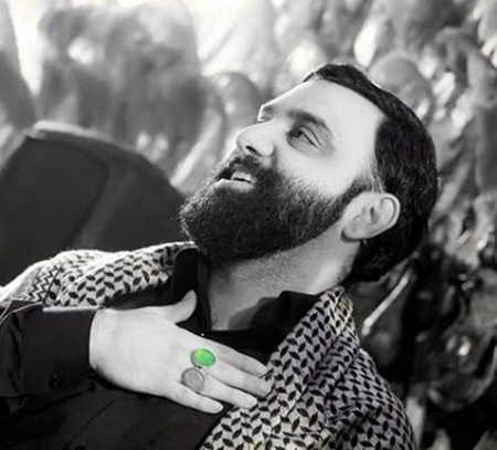 جواد مقدم کار جنون ما به تماشا کشیده است